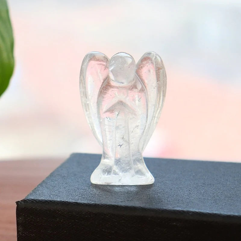 Nos statuettes d'anges gardiens sont là pour vous guider et vous protéger. Placez-en une dans votre chambre et laissez le pouvoir de guérison de la pierre naturelle vous aider à trouver votre chemin.